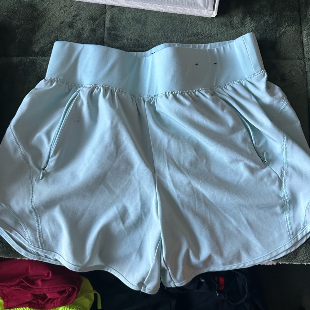 Running shorts